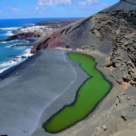 Сasa de vacaciones Casa Caletón Blanco Pool And Puerto del Carmen (Lanzarote)
